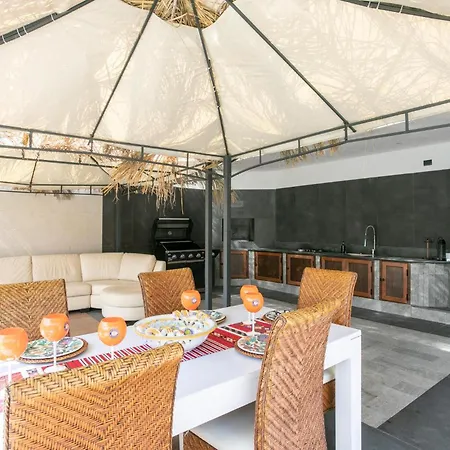 Amazing Home In Punta Milocca Prázdninový dům *